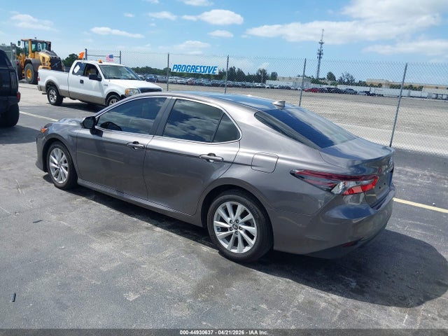 44930637 :رقم المزاد ، 4T1C11AK9RU856317 vin ، 2024 Toyota Camry Le مزاد بيع