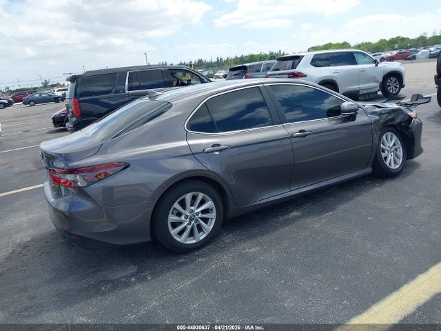 44930637 :رقم المزاد ، 4T1C11AK9RU856317 vin ، 2024 Toyota Camry Le مزاد بيع