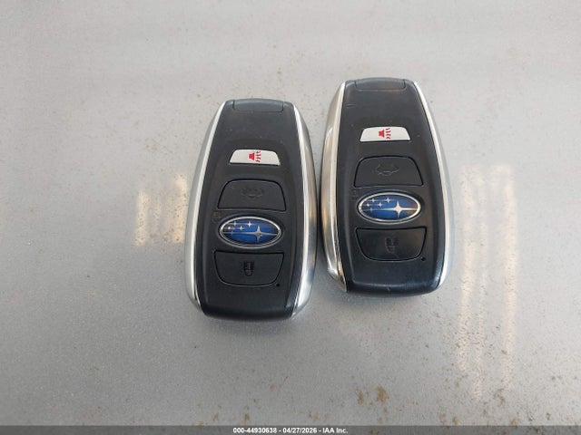 4S3BWAC69L3029058 Subaru Legacy Premium