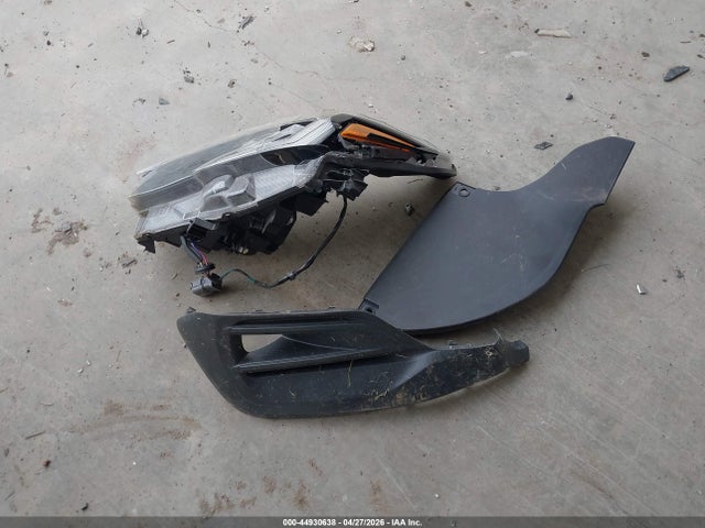 4S3BWAC69L3029058 Subaru Legacy Premium