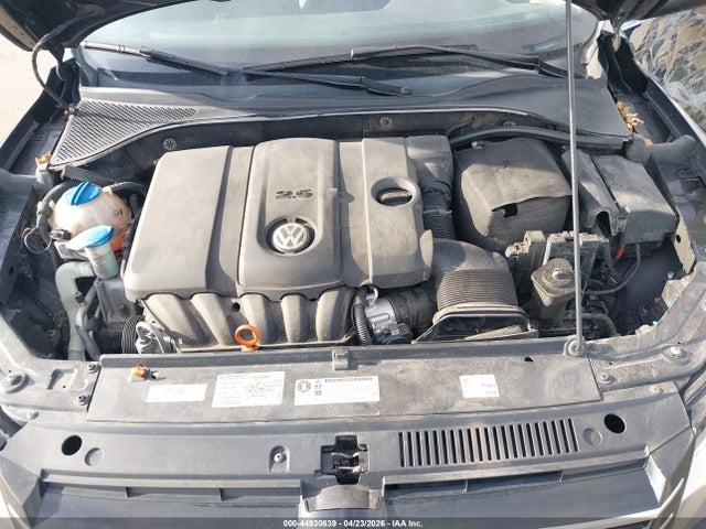 44930639 :رقم المزاد ، 1VWBH7A34CC052380 vin ، 2012 Volkswagen Passat 2.5l Se مزاد بيع