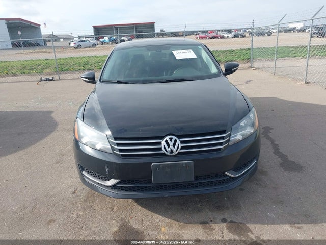 44930639 :رقم المزاد ، 1VWBH7A34CC052380 vin ، 2012 Volkswagen Passat 2.5l Se مزاد بيع