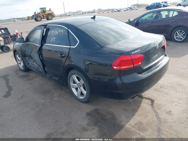 44930639 :رقم المزاد ، 1VWBH7A34CC052380 vin ، 2012 Volkswagen Passat 2.5l Se مزاد بيع