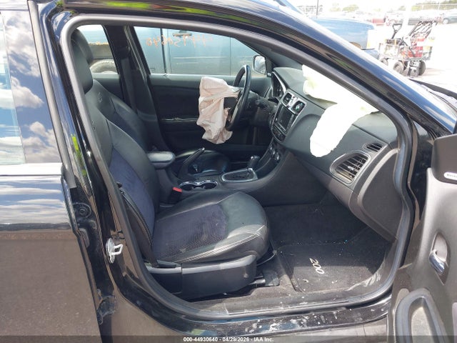 1C3CCBCG3EN186706 Chrysler 200 Limited