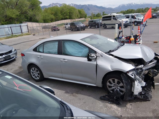 5YFEPMAE2MP232548 Toyota COROLLA LE