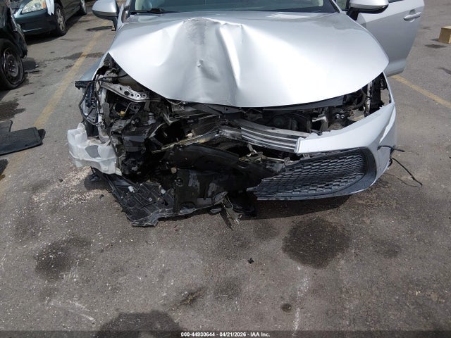 5YFEPMAE2MP232548 Toyota COROLLA LE
