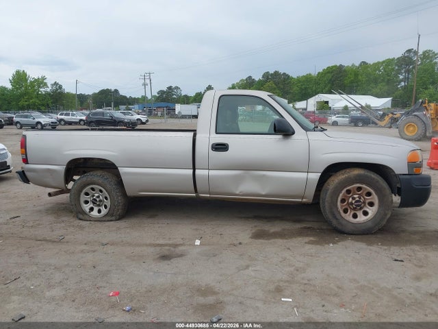 44930685 :رقم المزاد ، 1GTEC14V65E174495 vin ، 2005 Gmc Sierra 1500 Work Truck مزاد بيع