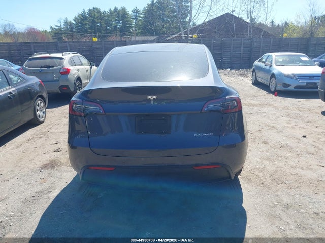 7SAYGDEE5NA009067 Tesla Model Y Long Range Dual Motor All-wheel Drive
