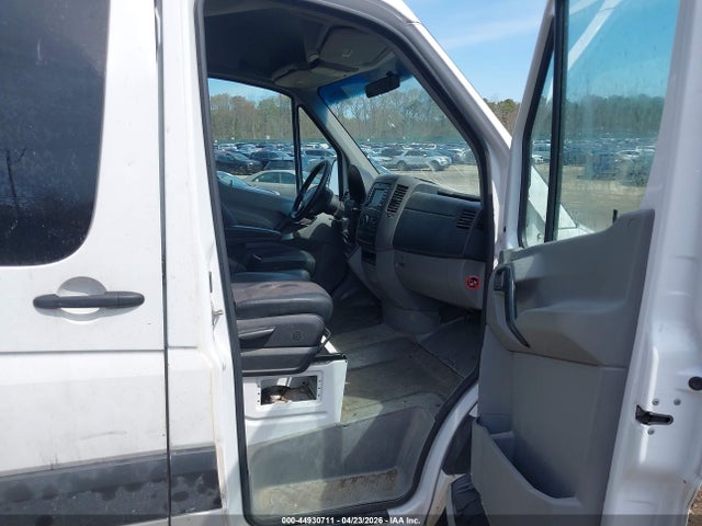 Продажа на аукционе авто 2017 Mercedes-benz Sprinter 2500 Standard Roof V6, vin: WD4PE7CD5HP525460, номер лота: 44930711