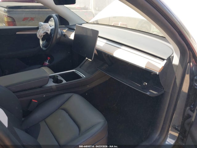 Продажа на аукционе авто 2024 Tesla Model Y Long Range Dual Motor All-wheel Drive, vin: 7SAYGDEE5RA217441, номер лота: 44930714