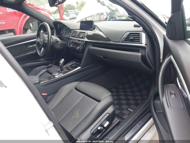 WBA8B9G36HNU54895 BMW 330I