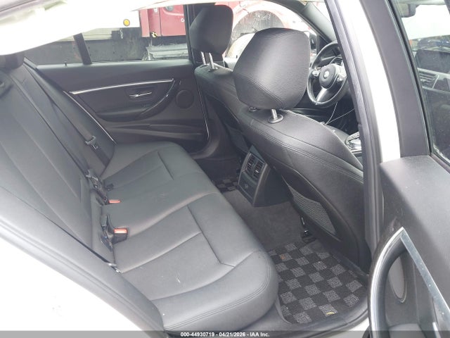 WBA8B9G36HNU54895 BMW 330I