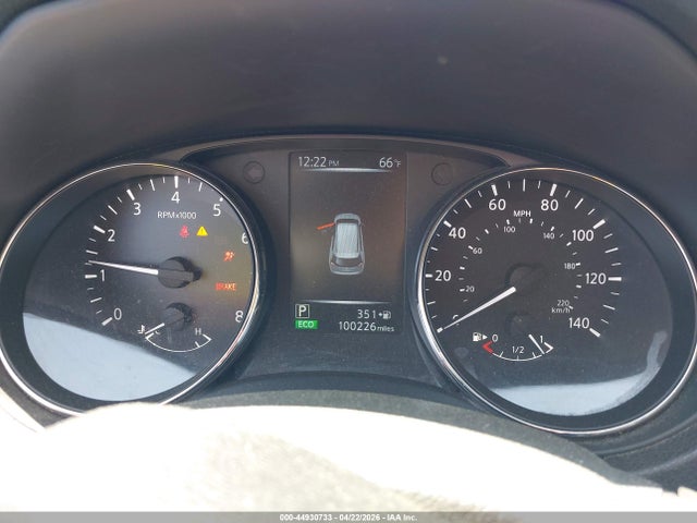 5N1AT2MV1HC747058 Nissan Rogue Sl
