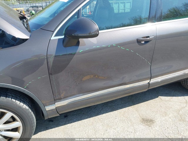 Aukcja sprzedaży 2012 Volkswagen Touareg Tdi Sport, vin: WVGFK9BP4CD004273, numer aukcji: 44930737