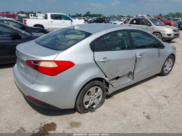 Aukcja sprzedaży 2015 Kia Forte Lx, vin: KNAFK4A66F5375074, numer aukcji: 44930753