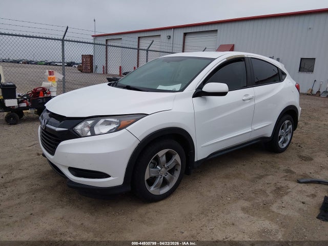 Honda HR-V LX 2018 3CZRU5H34JM705433 Image 2