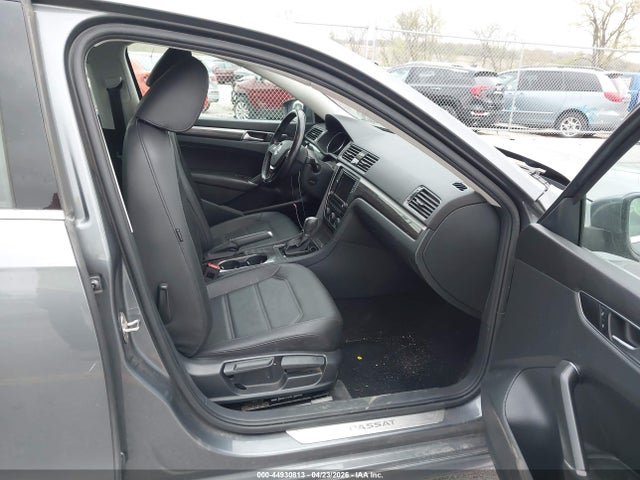 Aukcja sprzedaży 2018 Volkswagen Passat 2.0t Se, vin: 1VWBA7A37JC015177, numer aukcji: 44930813