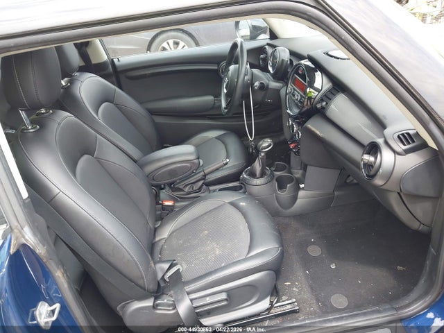 Продаж на аукціоні авто 2016 Mini Hardtop Cooper, vin: WMWXP5C53G2D14772, номер лоту: 44930863