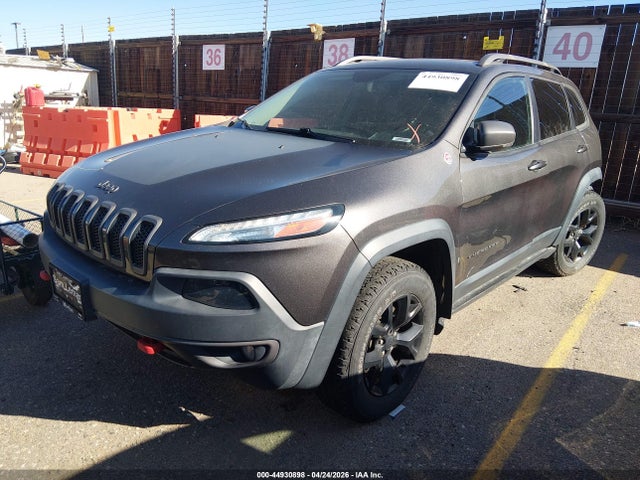 2018 Jeep Cherokee Trailhawk 4x4 მანქანა იყიდება აუქციონზე, vin: 1C4PJMBB1JD561318, აუქციონის ნომერი: 44930898