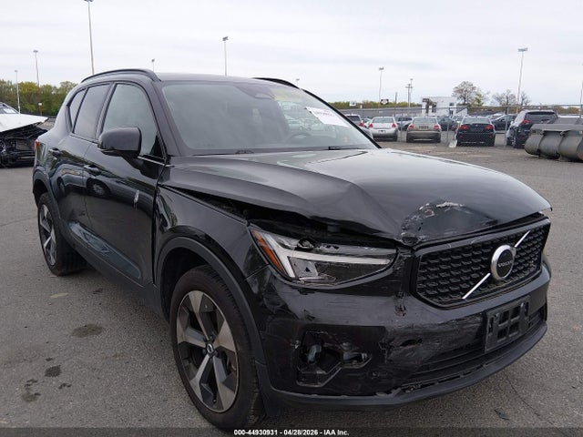 Продажа на аукционе авто 2024 Volvo Xc40 B5 Core Dark Theme, vin: YV4L12UK1R2311095, номер лота: 44930931