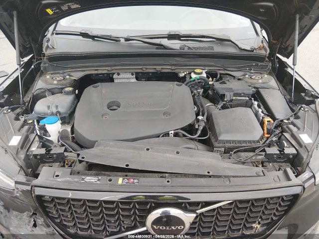 Продаж на аукціоні авто 2024 Volvo Xc40 B5 Core Dark Theme, vin: YV4L12UK1R2311095, номер лоту: 44930931