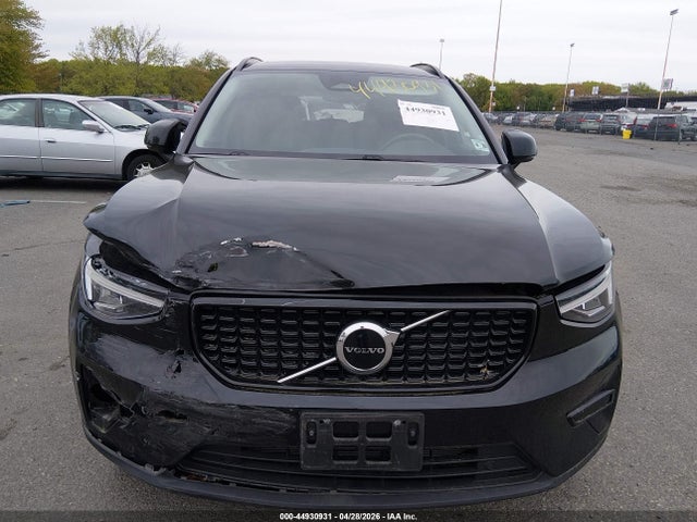 Продаж на аукціоні авто 2024 Volvo Xc40 B5 Core Dark Theme, vin: YV4L12UK1R2311095, номер лоту: 44930931