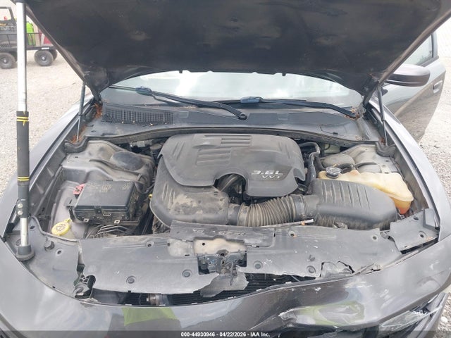 Продаж на аукціоні авто 2016 Dodge Charger Sxt, vin: 2C3CDXHG5GH214813, номер лоту: 44930946