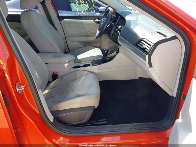 2019 Volkswagen Jetta 1.4t R-line/1.4t S/1.4t Se მანქანა იყიდება აუქციონზე, vin: 3VWC57BU4KM193256, აუქციონის ნომერი: 44930960