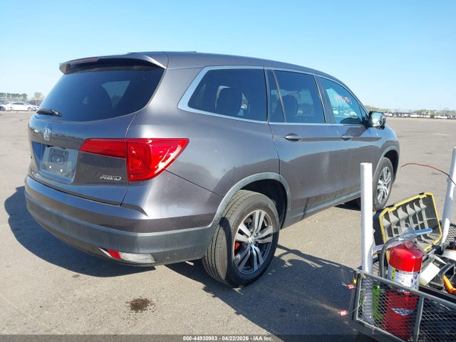 Продаж на аукціоні авто 2017 Honda Pilot Ex, vin: 5FNYF6H38HB031805, номер лоту: 44930983