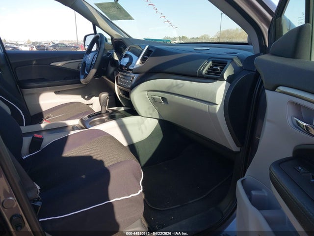 Продаж на аукціоні авто 2017 Honda Pilot Ex, vin: 5FNYF6H38HB031805, номер лоту: 44930983