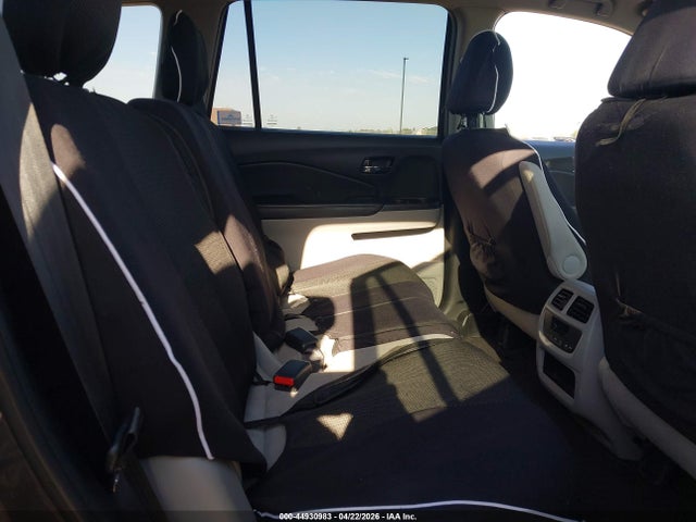 Продаж на аукціоні авто 2017 Honda Pilot Ex, vin: 5FNYF6H38HB031805, номер лоту: 44930983
