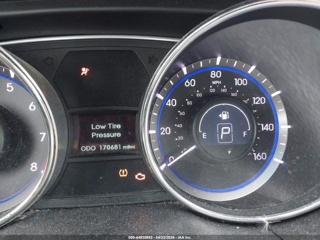 44930992 :رقم المزاد ، 5NPEC4ACXBH099896 vin ، 2011 Hyundai Sonata Se مزاد بيع