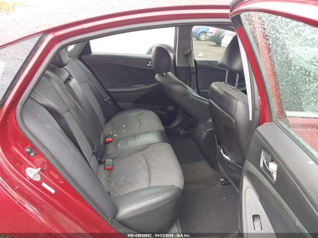 44930992 :رقم المزاد ، 5NPEC4ACXBH099896 vin ، 2011 Hyundai Sonata Se مزاد بيع