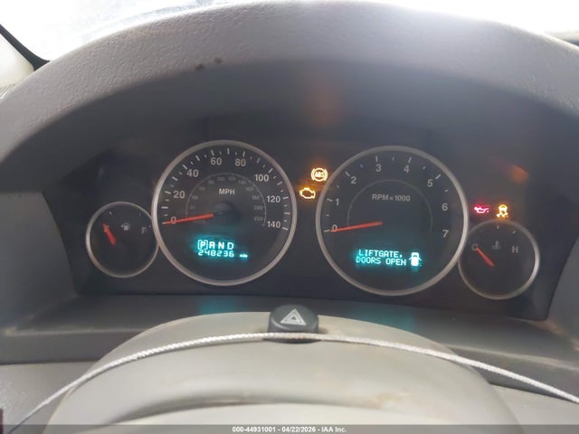 2005 Jeep Grand Cherokee Limited მანქანა იყიდება აუქციონზე, vin: 1J8HR58N05C567572, აუქციონის ნომერი: 44931001