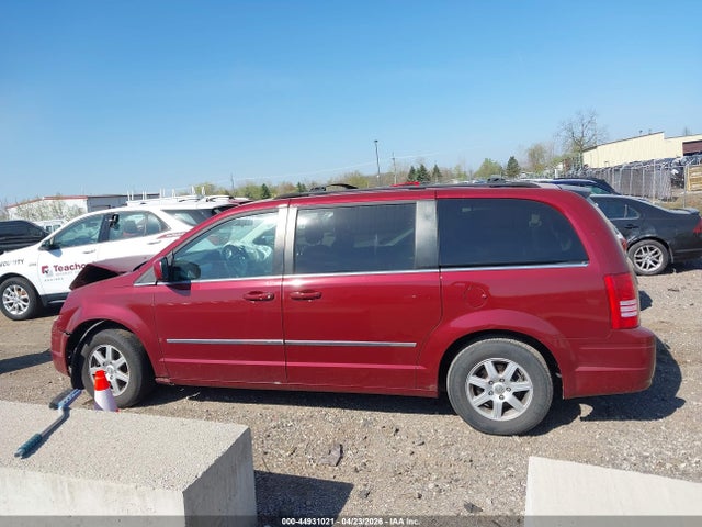 Продажа на аукционе авто 2010 Chrysler Town & Country Touring Plus, vin: 2A4RR8DX3AR353272, номер лота: 44931021
