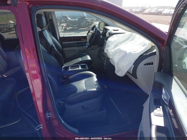 Продажа на аукционе авто 2010 Chrysler Town & Country Touring Plus, vin: 2A4RR8DX3AR353272, номер лота: 44931021