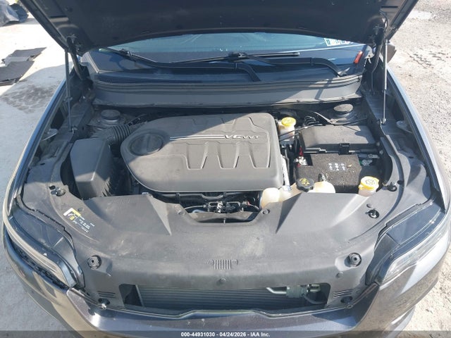 44931030 :رقم المزاد ، 1C4PJMMX8MD231155 vin ، 2021 Jeep Cherokee Latitude Lux 4x4 مزاد بيع