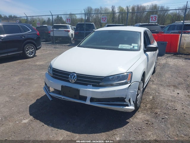 2015 Volkswagen Jetta 2.0l S მანქანა იყიდება აუქციონზე, vin: 3VW2K7AJ2FM336643, აუქციონის ნომერი: 44931040