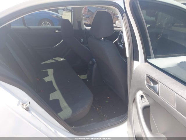 2015 Volkswagen Jetta 2.0l S მანქანა იყიდება აუქციონზე, vin: 3VW2K7AJ2FM336643, აუქციონის ნომერი: 44931040