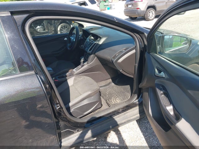 Продажа на аукционе авто 2014 Ford Focus Se, vin: 1FADP3K20EL211577, номер лота: 44931041