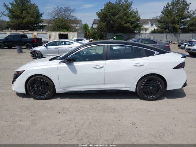 2026 Nissan Sentra Sr მანქანა იყიდება აუქციონზე, vin: 3N1AB9DV2TY255786, აუქციონის ნომერი: 44931042