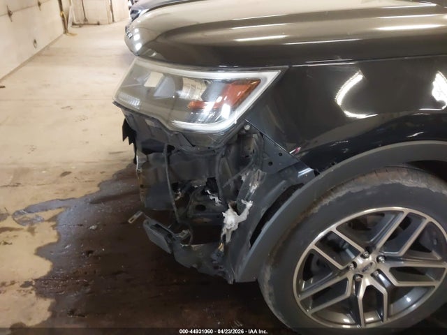 Продажа на аукционе авто 2017 Ford Explorer Sport, vin: 1FM5K8GT0HGC81052, номер лота: 44931060