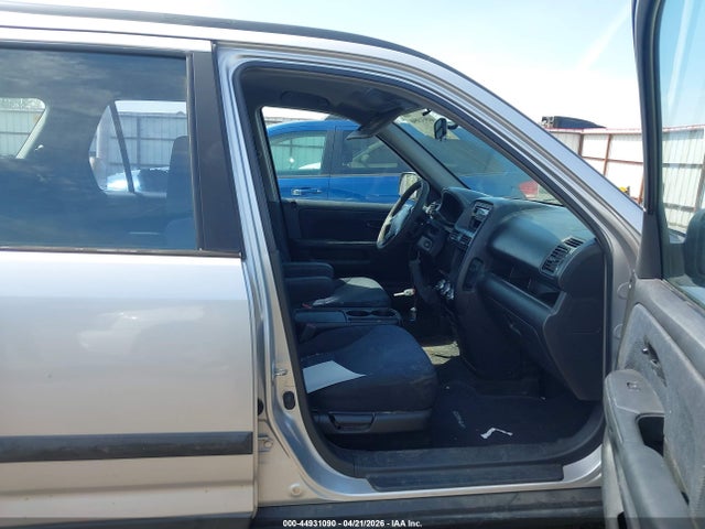 2005 Honda Cr-v Lx მანქანა იყიდება აუქციონზე, vin: SHSRD78585U311696, აუქციონის ნომერი: 44931090