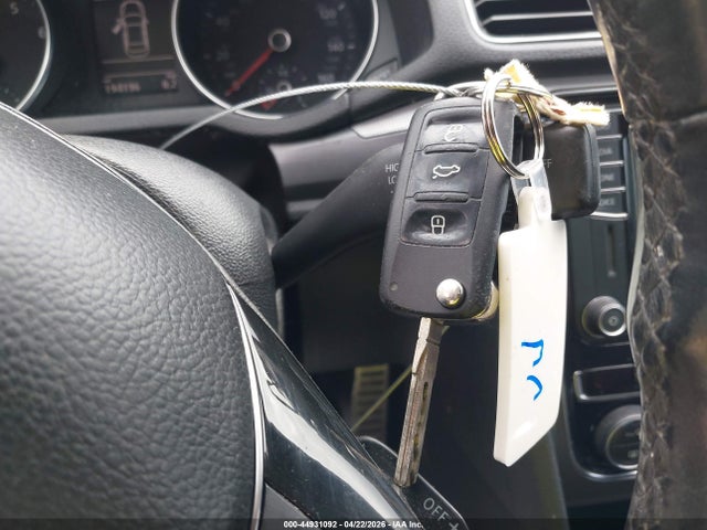Продажа на аукционе авто 2018 Volkswagen Passat 2.0t R-line/2.0t S, vin: 1VWAA7A33JC012899, номер лота: 44931092