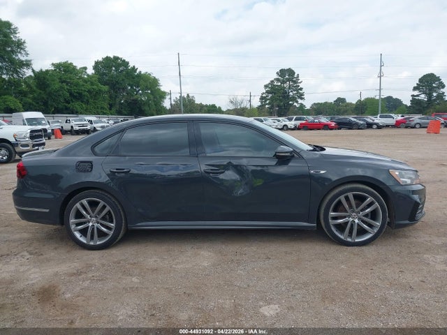 Продажа на аукционе авто 2018 Volkswagen Passat 2.0t R-line/2.0t S, vin: 1VWAA7A33JC012899, номер лота: 44931092
