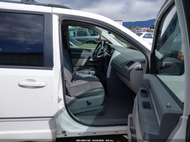 44931192 :رقم المزاد ، 2D8HN54X78R686176 vin ، 2008 Dodge Grand Caravan Sxt مزاد بيع