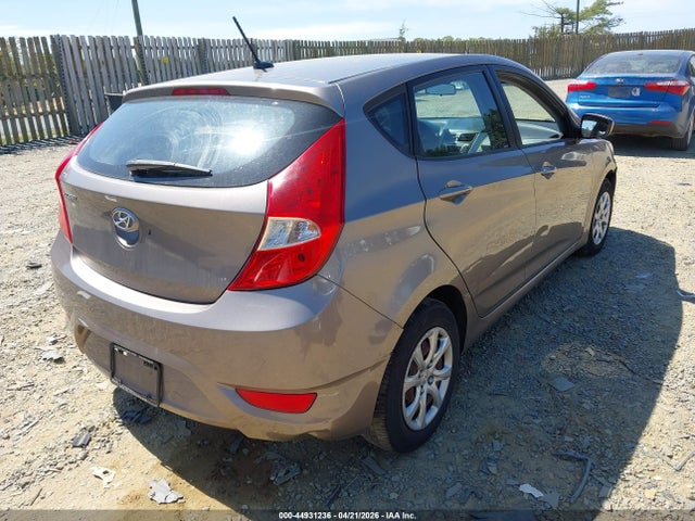 44931236 :رقم المزاد ، KMHCT5AE6EU142490 vin ، 2014 Hyundai Accent Gs مزاد بيع