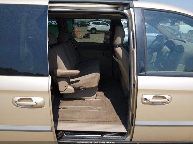 Продаж на аукціоні авто 2001 Dodge Grand Caravan Sport, vin: 2B4GP44351R306976, номер лоту: 44931259