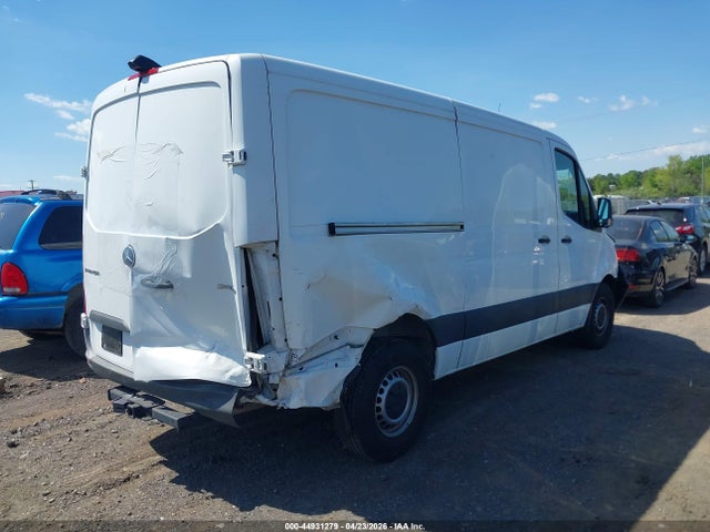 44931279 :رقم المزاد ، W1Y4DBHY6NT094043 vin ، 2022 Mercedes-benz Sprinter 2500 Standard Roof I4 Diesel مزاد بيع
