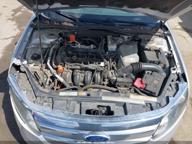 44931304 :رقم المزاد ، 3FADP0L38BR335485 vin ، 2011 Ford Fusion Hybrid مزاد بيع